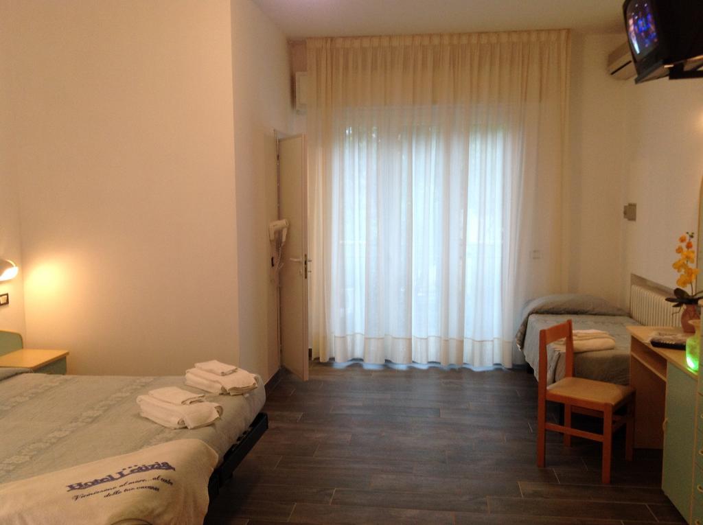 Hotel Letizia Rimini Oda fotoğraf