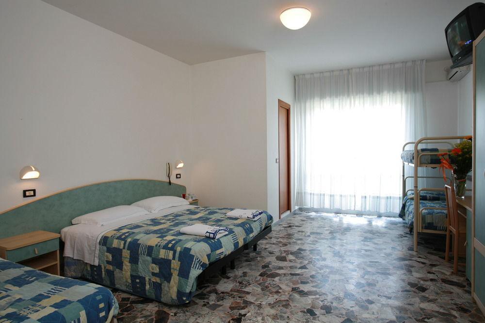 Hotel Letizia Rimini Dış mekan fotoğraf